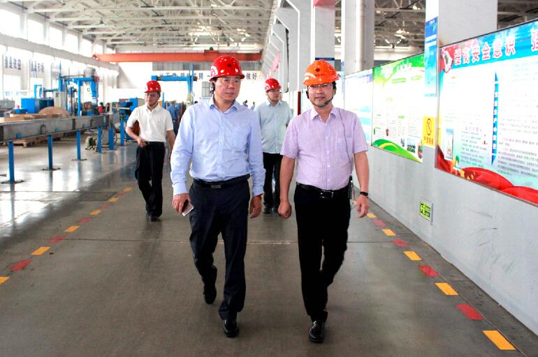 2018年5月25日，北京航天科工一院副院長史紅衛(wèi)、南大科技董事長韓平等領(lǐng)導(dǎo)來公司參觀